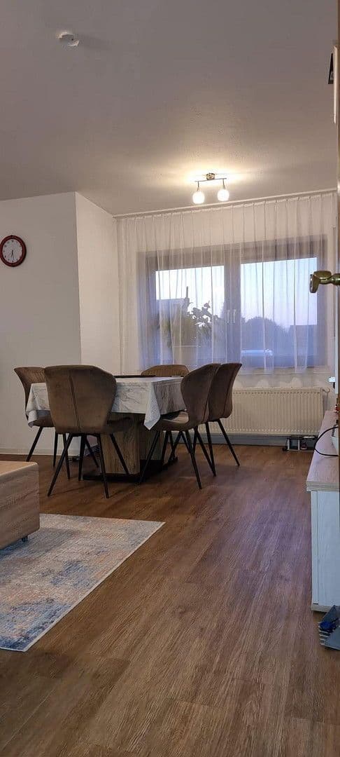 Prenájom bytu 4-izbový 90 m², Lingen (Ems), Dolné Sasko Prenájom bytu 4-izbový 90 m², Lingen (Ems), Dolné Sasko