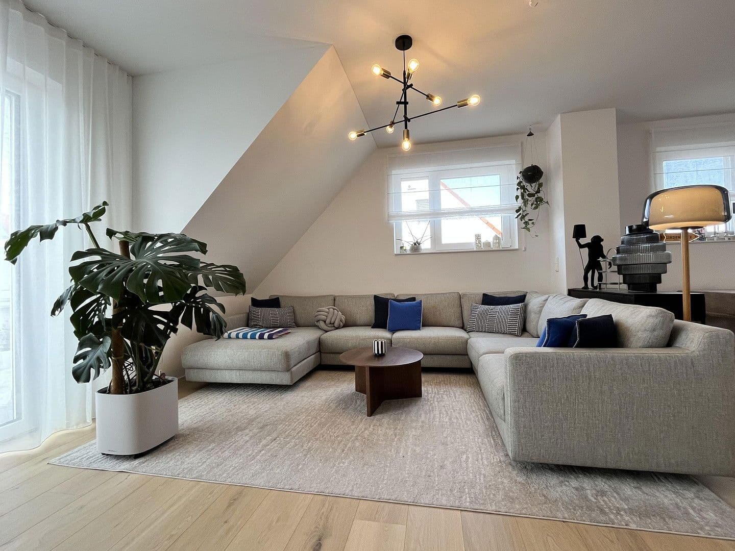 Predaj bytu 5-izbový 144 m², Lindenplatz 12a, Nürnberg, Bavorsko Predaj bytu 5-izbový 144 m², Lindenplatz 12a, Nürnberg, Bavorsko