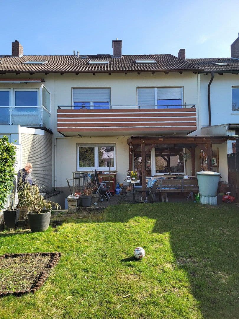 Predaj domu 180 m², pozemek 268 m², Fasanenstraße 31, Bielefeld, Severné Porýnie - Westfálsko Predaj domu 180 m², pozemek 268 m², Fasanenstraße 31, Bielefeld, Severné Porýnie - Westfálsko