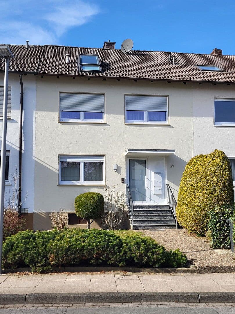 Predaj domu 180 m², pozemek 268 m², Fasanenstraße 31, Bielefeld, Severné Porýnie - Westfálsko Predaj domu 180 m², pozemek 268 m², Fasanenstraße 31, Bielefeld, Severné Porýnie - Westfálsko