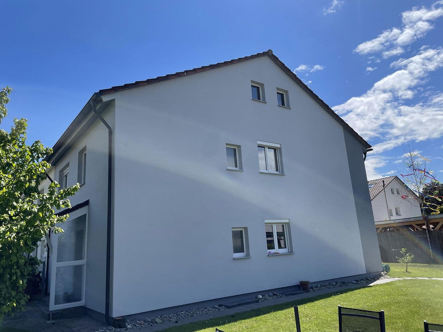 Prenájom bytu 2-izbový 63 m², Friedrichshafen, Bádensko-Wurttembersko Prenájom bytu 2-izbový 63 m², Friedrichshafen, Bádensko-Wurttembersko