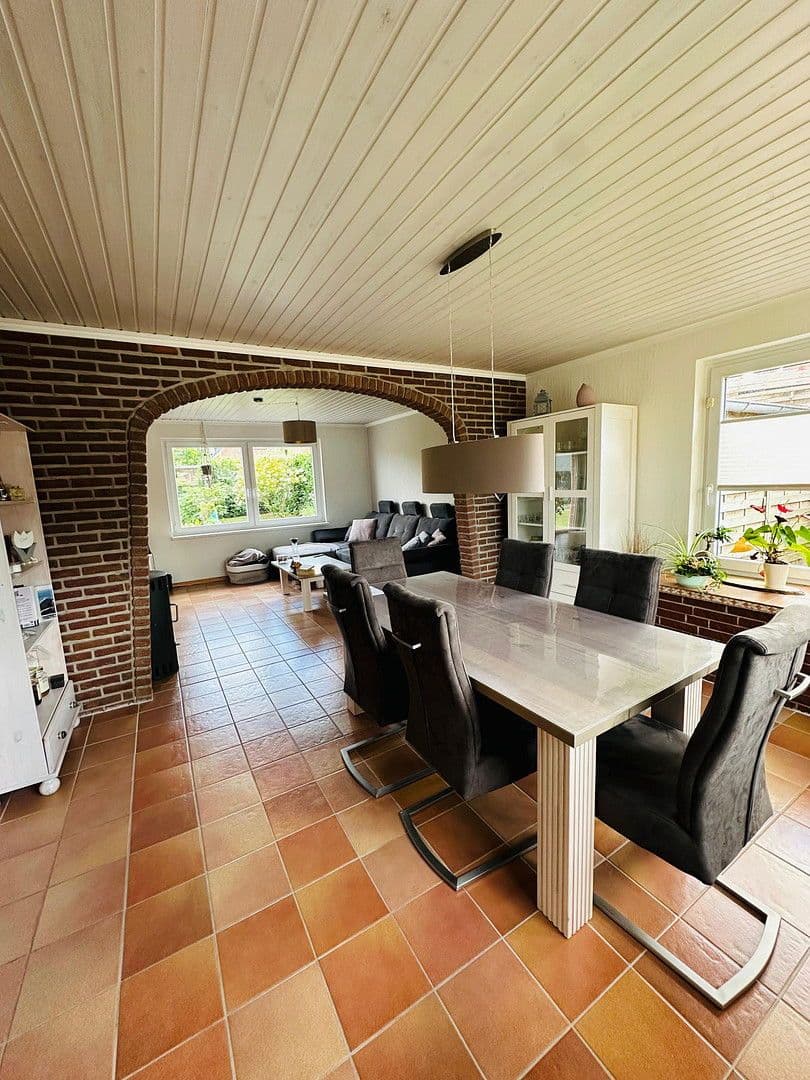 Predaj domu 166 m², pozemek 962 m², Langenhorn, Šlezvicko-Holštajnsko Predaj domu 166 m², pozemek 962 m², Langenhorn, Šlezvicko-Holštajnsko