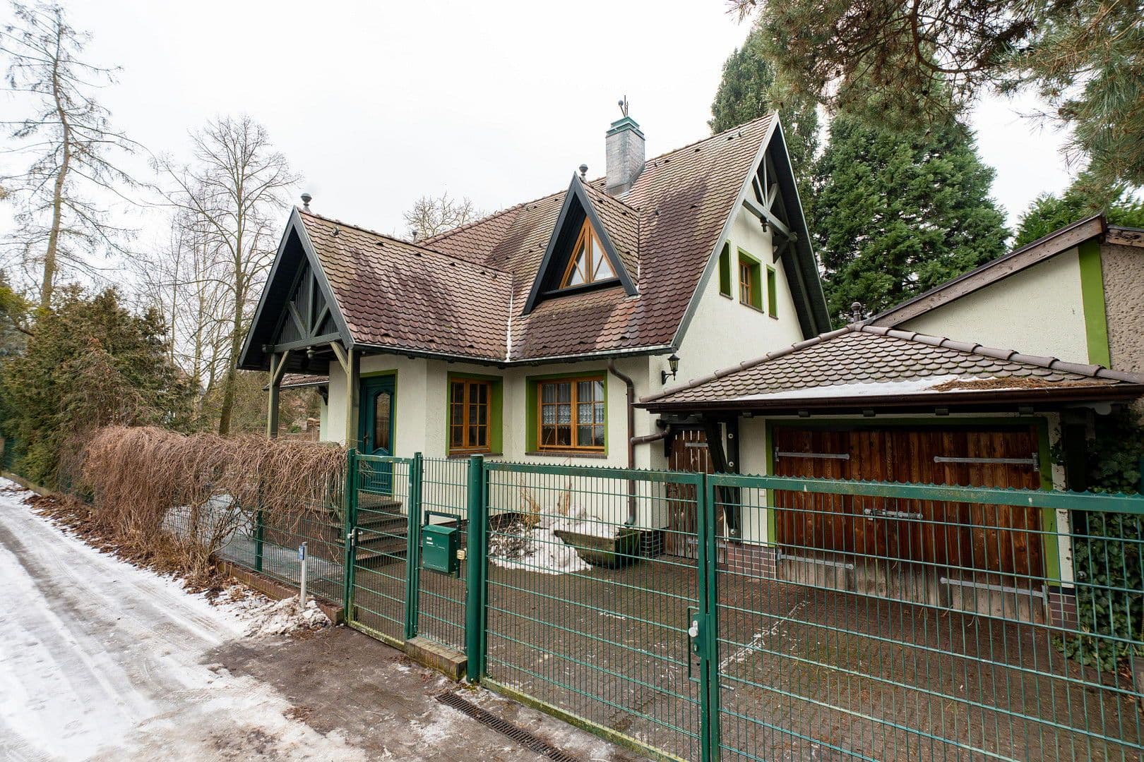 Predaj domu 168 m², pozemek 612 m², Teltow, Brandenbursko Predaj domu 168 m², pozemek 612 m², Teltow, Brandenbursko