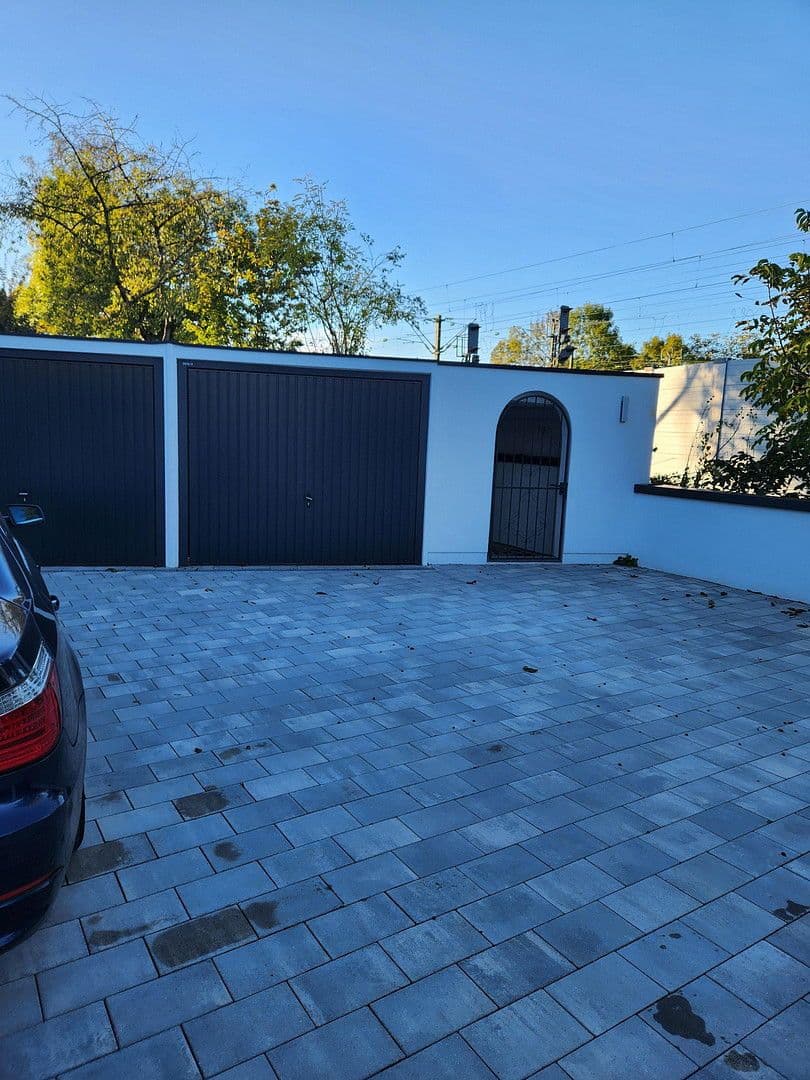 Prenájom bytu 1-izbový 40 m², Kilihofstr. 2, München, Bavorsko Prenájom bytu 1-izbový 40 m², Kilihofstr. 2, München, Bavorsko