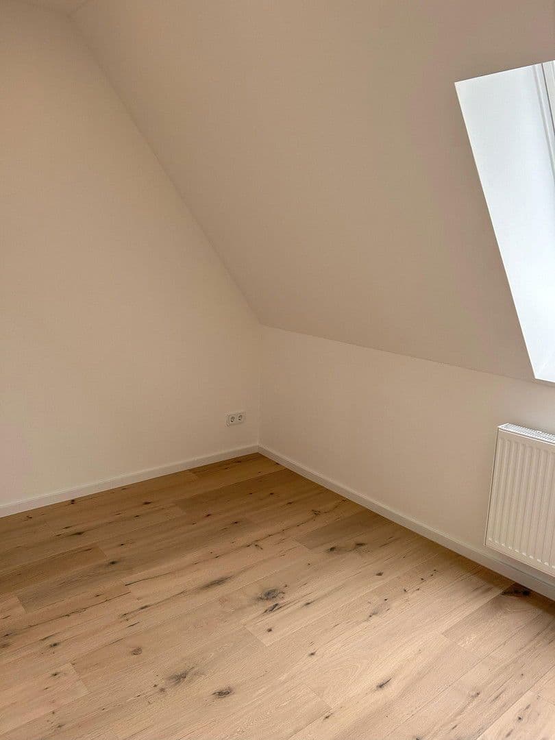 Prenájom bytu 1-izbový 40 m², Kilihofstr. 2, München, Bavorsko Prenájom bytu 1-izbový 40 m², Kilihofstr. 2, München, Bavorsko