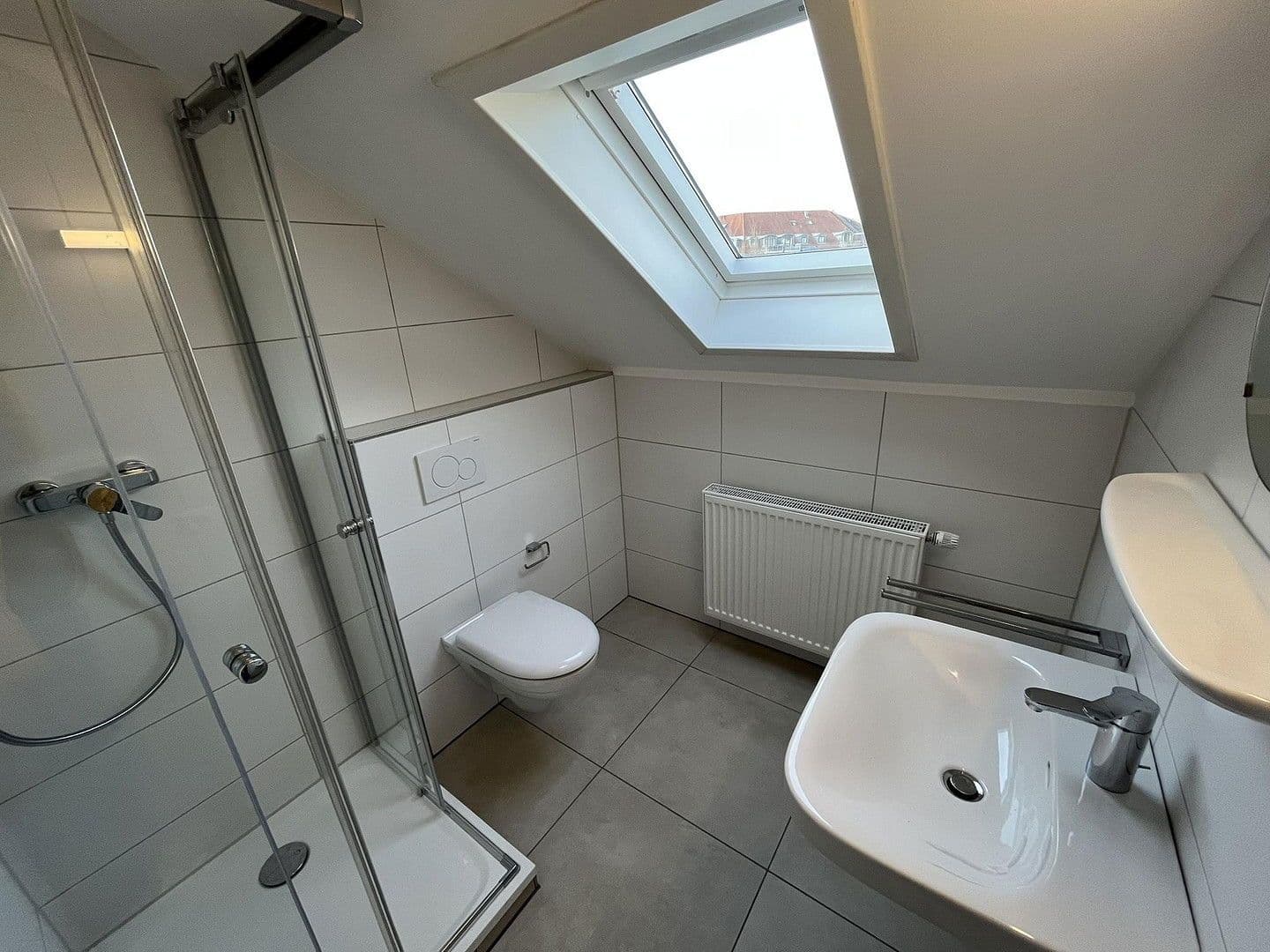 Prenájom domu 154 m², pozemek 414 m², Fürstenfeldbruck, Bavorsko Prenájom domu 154 m², pozemek 414 m², Fürstenfeldbruck, Bavorsko