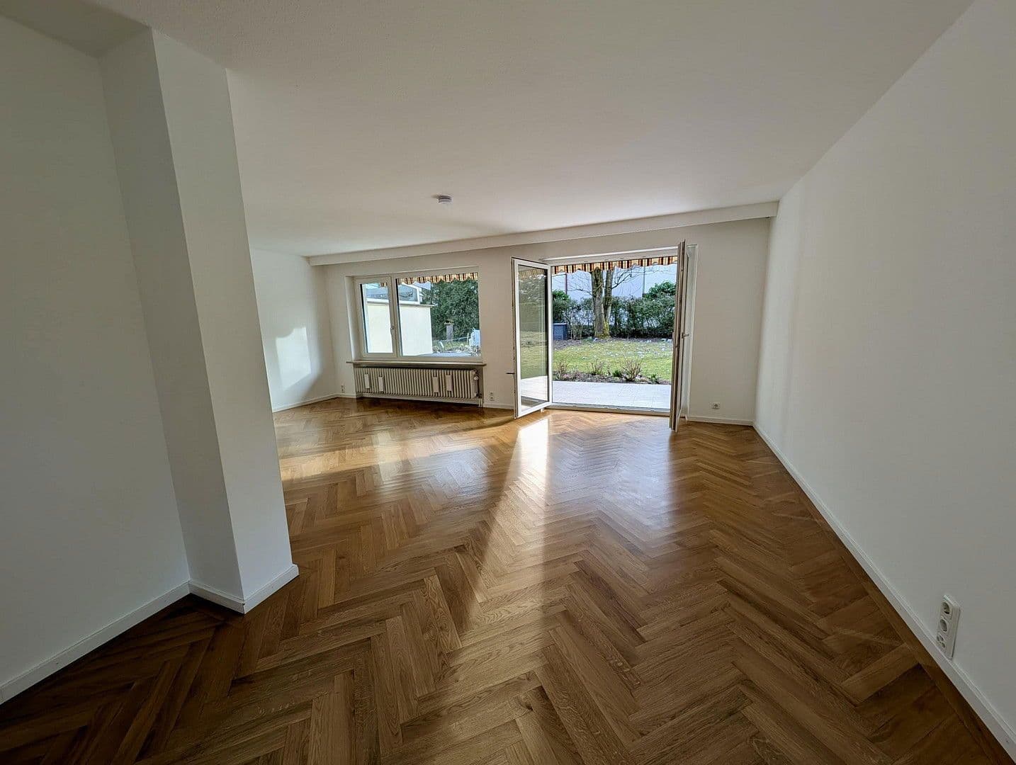Prenájom domu 154 m², pozemek 414 m², Fürstenfeldbruck, Bavorsko Prenájom domu 154 m², pozemek 414 m², Fürstenfeldbruck, Bavorsko