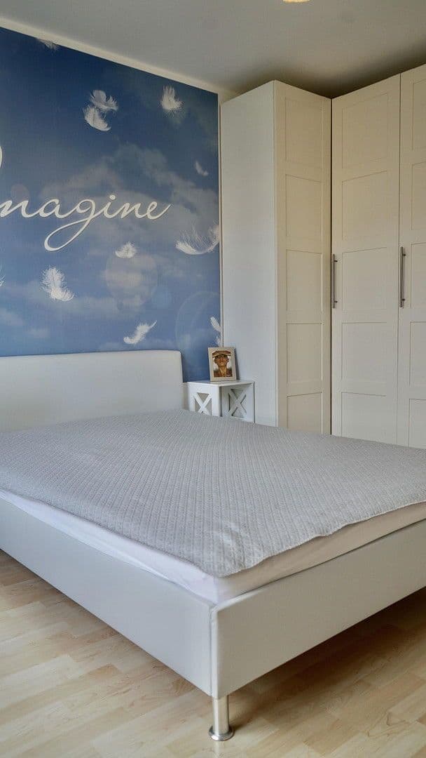 Prenájom bytu 2-izbový 63 m², Paula-Ludwig-Weg, München, Bavorsko Prenájom bytu 2-izbový 63 m², Paula-Ludwig-Weg, München, Bavorsko