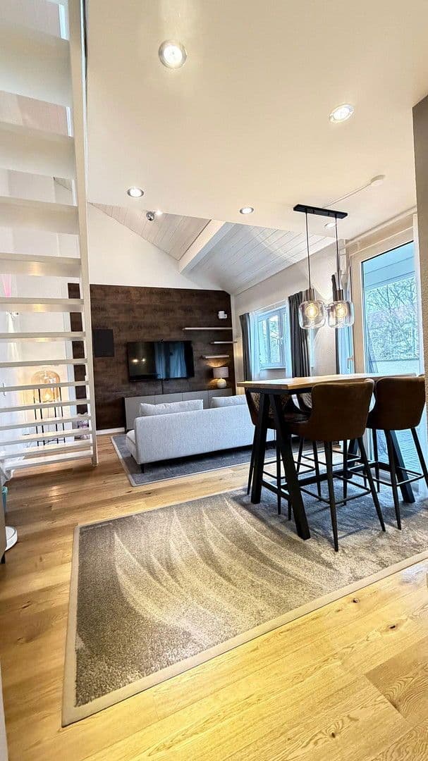 Prenájom bytu 2-izbový 56 m², Friedrich Staude Strasse. 2, Zwickau, Sasko Prenájom bytu 2-izbový 56 m², Friedrich Staude Strasse. 2, Zwickau, Sasko