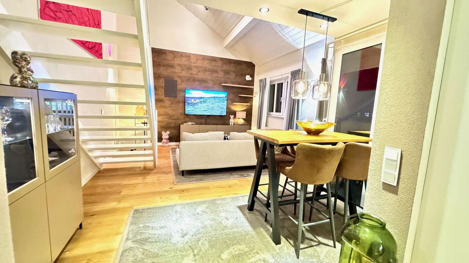 Prenájom bytu 2-izbový 56 m², Friedrich Staude Strasse. 2, Zwickau, Sasko Prenájom bytu 2-izbový 56 m², Friedrich Staude Strasse. 2, Zwickau, Sasko