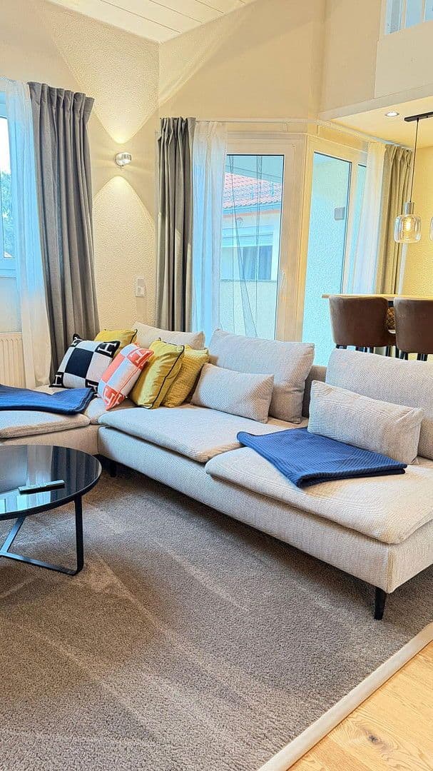 Prenájom bytu 2-izbový 56 m², Friedrich Staude Strasse. 2, Zwickau, Sasko Prenájom bytu 2-izbový 56 m², Friedrich Staude Strasse. 2, Zwickau, Sasko