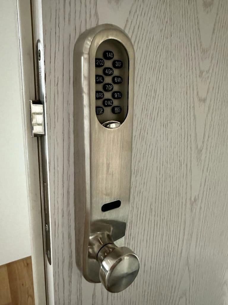 Prenájom bytu 2-izbový 56 m², Friedrich Staude Strasse. 2, Zwickau, Sasko Prenájom bytu 2-izbový 56 m², Friedrich Staude Strasse. 2, Zwickau, Sasko