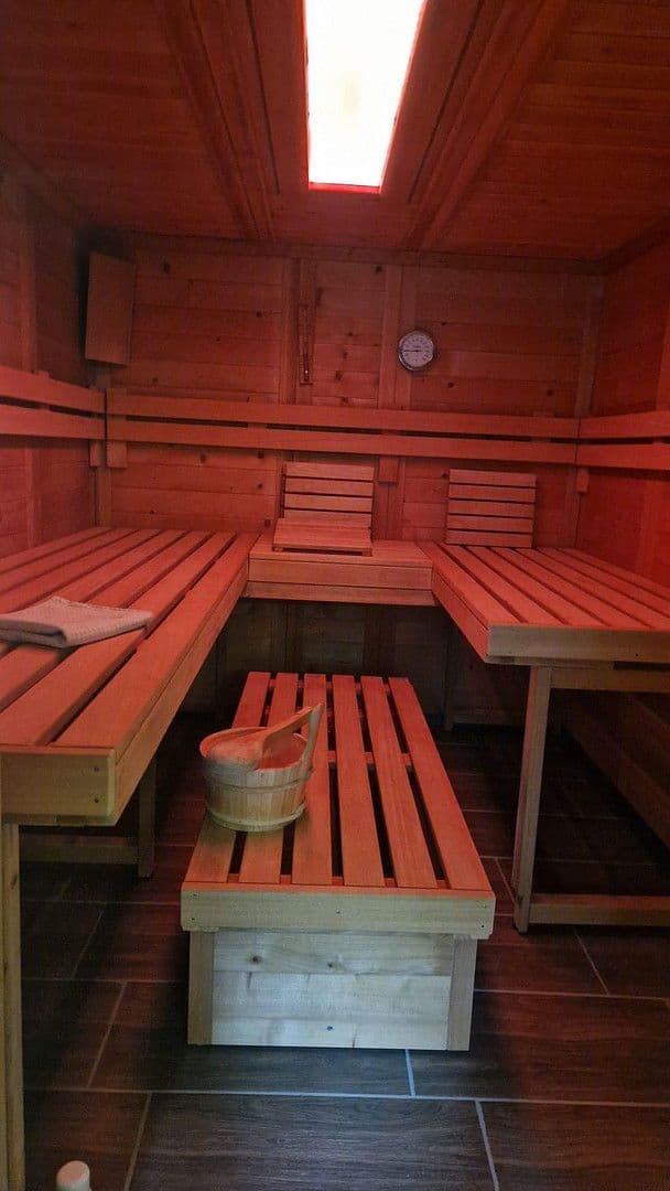 Predaj domu 132 m², pozemek 1.130 m², Radebeul, Sasko Predaj domu 132 m², pozemek 1.130 m², Radebeul, Sasko