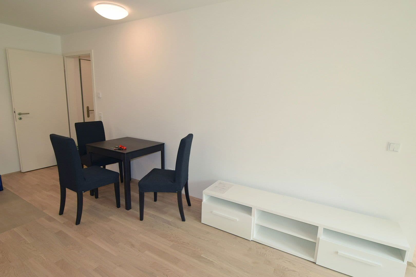 Prenájom bytu 2-izbový 47 m², Aubing Colmdorfstraße, Aubing München, Bavorsko Prenájom bytu 2-izbový 47 m², Aubing Colmdorfstraße, Aubing München, Bavorsko