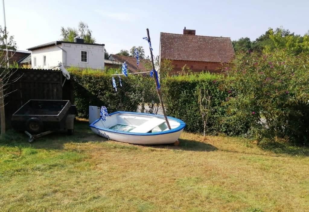 Predaj domu 152 m², pozemek 3.348 m², Rietz-Neuendorf, Brandenbursko Predaj domu 152 m², pozemek 3.348 m², Rietz-Neuendorf, Brandenbursko