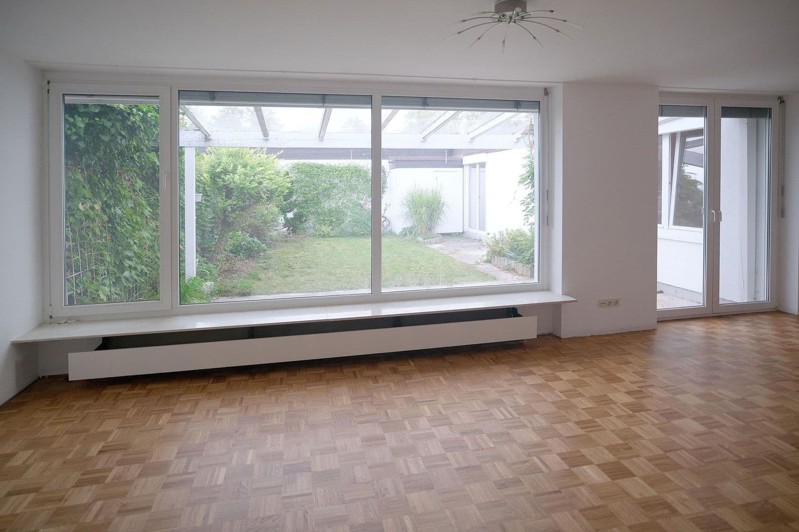 Predaj domu 123 m², pozemek 241 m², Ottobrunn, Bavorsko Predaj domu 123 m², pozemek 241 m², Ottobrunn, Bavorsko