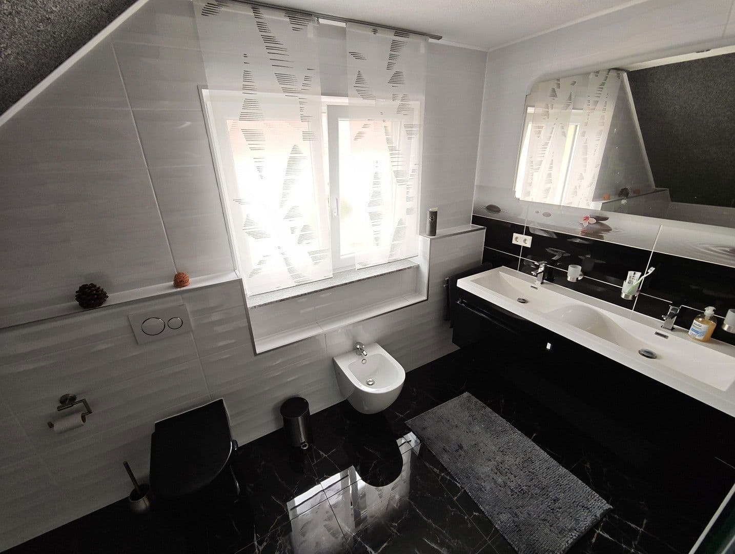 Predaj domu 133 m², pozemek 459 m², Eppingen, Bádensko-Wurttembersko Predaj domu 133 m², pozemek 459 m², Eppingen, Bádensko-Wurttembersko