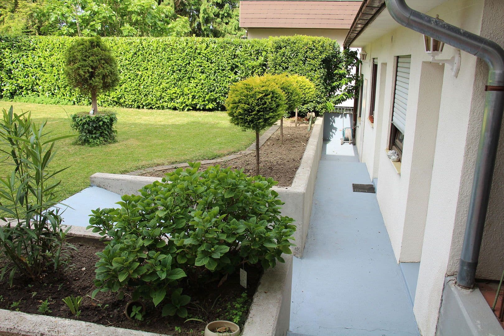 Predaj domu 410 m², pozemek 1.043 m², Bruchsal, Bádensko-Wurttembersko Predaj domu 410 m², pozemek 1.043 m², Bruchsal, Bádensko-Wurttembersko