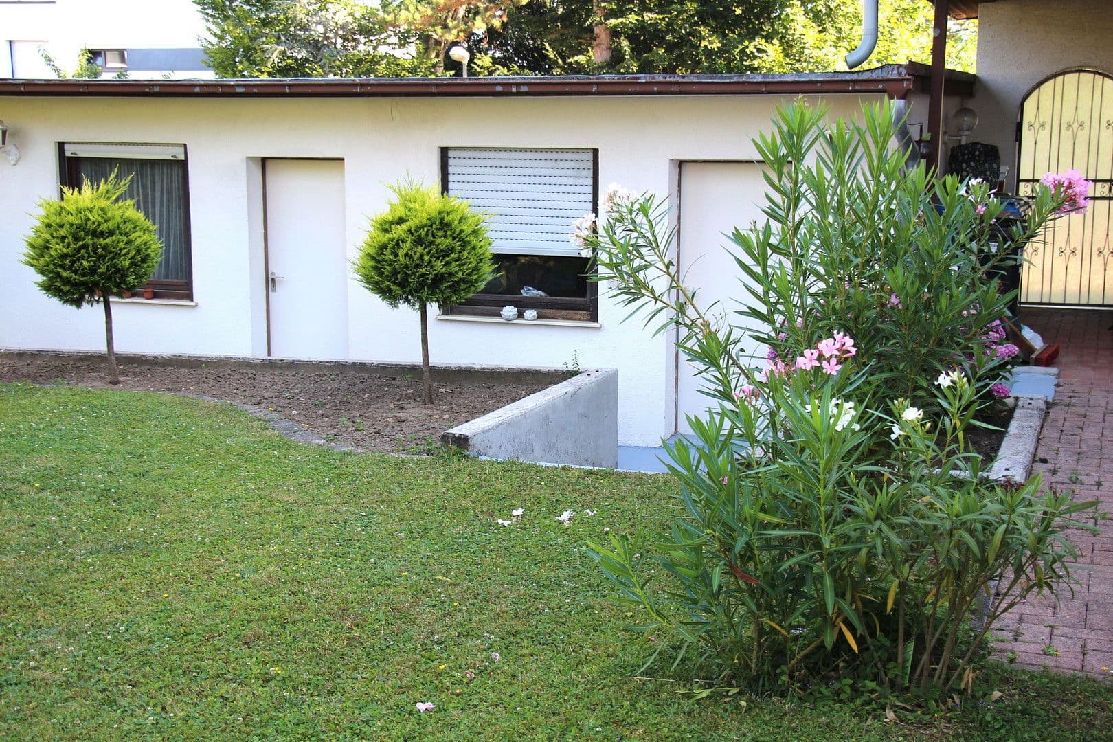 Predaj domu 410 m², pozemek 1.043 m², Bruchsal, Bádensko-Wurttembersko Predaj domu 410 m², pozemek 1.043 m², Bruchsal, Bádensko-Wurttembersko