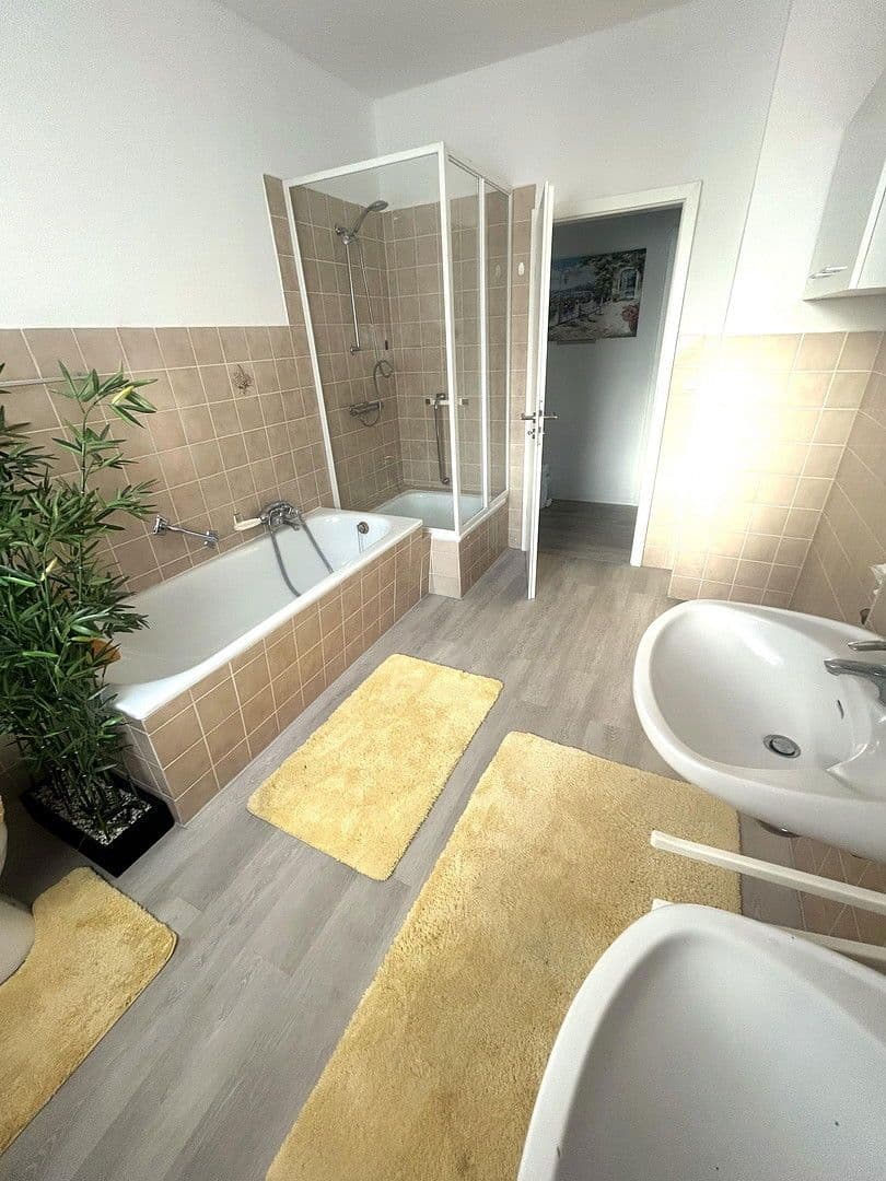 Predaj domu 410 m², pozemek 1.043 m², Bruchsal, Bádensko-Wurttembersko Predaj domu 410 m², pozemek 1.043 m², Bruchsal, Bádensko-Wurttembersko