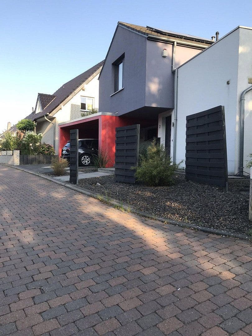Predaj domu 268 m², pozemek 649 m², Barsinghausen, Dolné Sasko Predaj domu 268 m², pozemek 649 m², Barsinghausen, Dolné Sasko