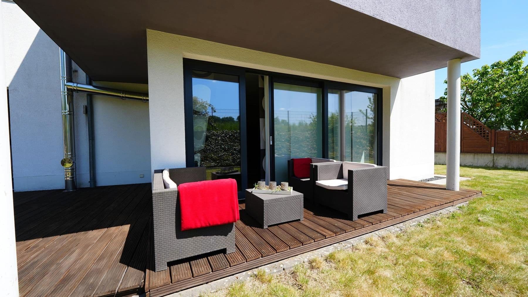 Predaj domu 268 m², pozemek 649 m², Barsinghausen, Dolné Sasko Predaj domu 268 m², pozemek 649 m², Barsinghausen, Dolné Sasko