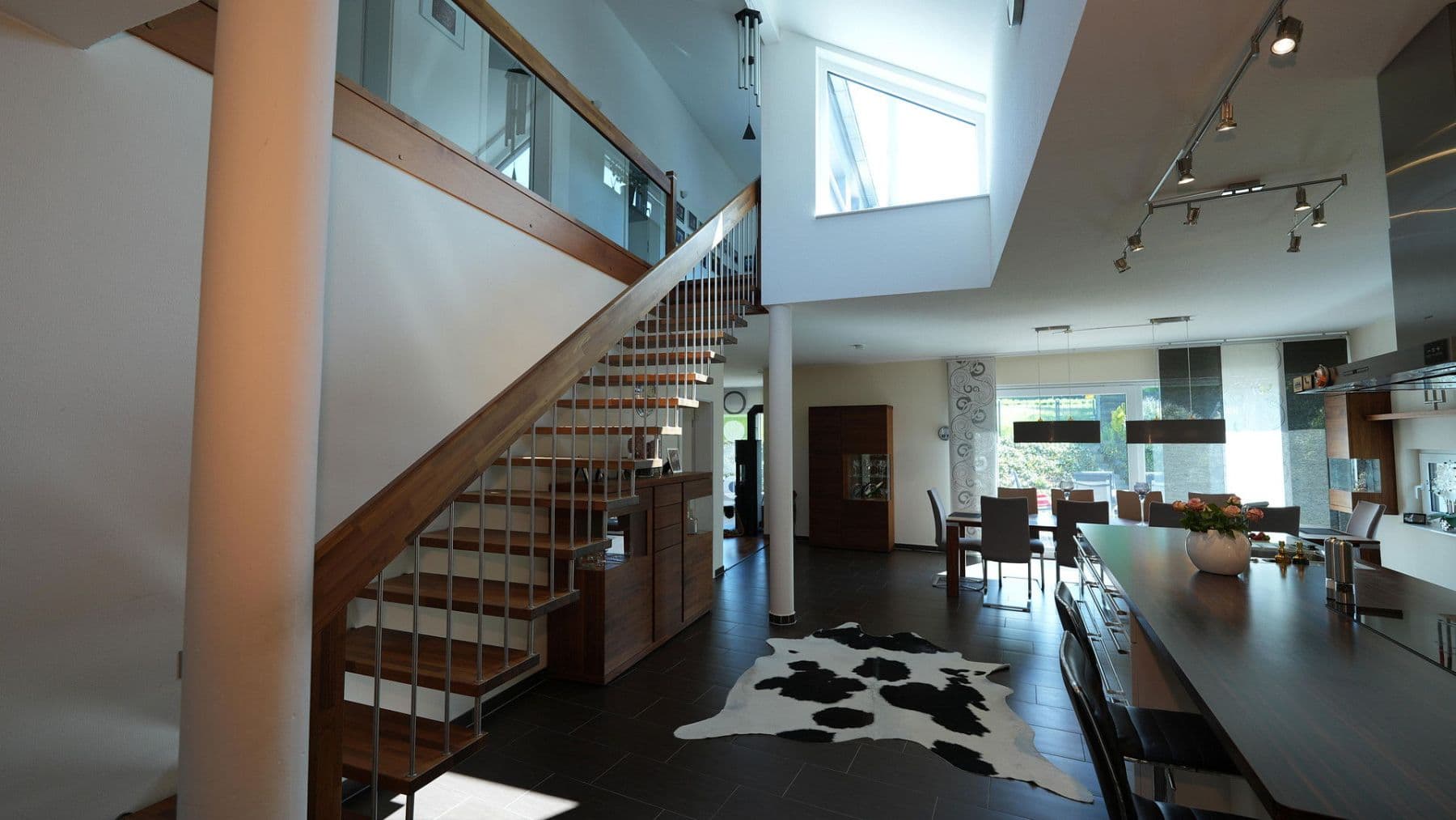 Predaj domu 268 m², pozemek 649 m², Barsinghausen, Dolné Sasko Predaj domu 268 m², pozemek 649 m², Barsinghausen, Dolné Sasko