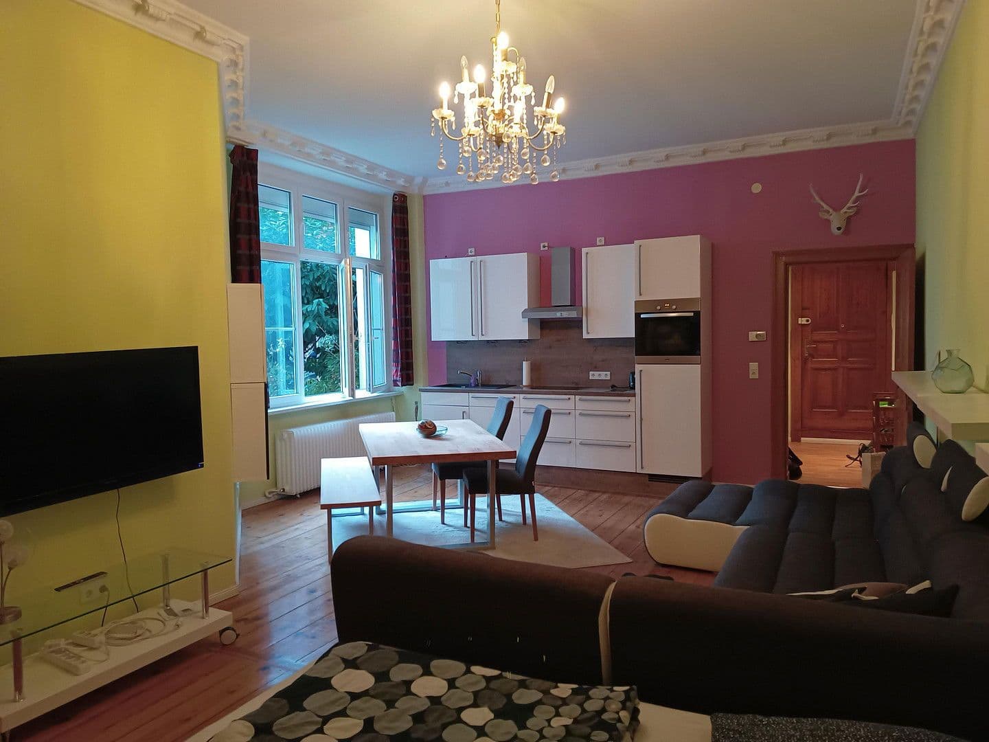 Prenájom bytu 1-izbový 50 m², Berlin, Berlín Prenájom bytu 1-izbový 50 m², Berlin, Berlín