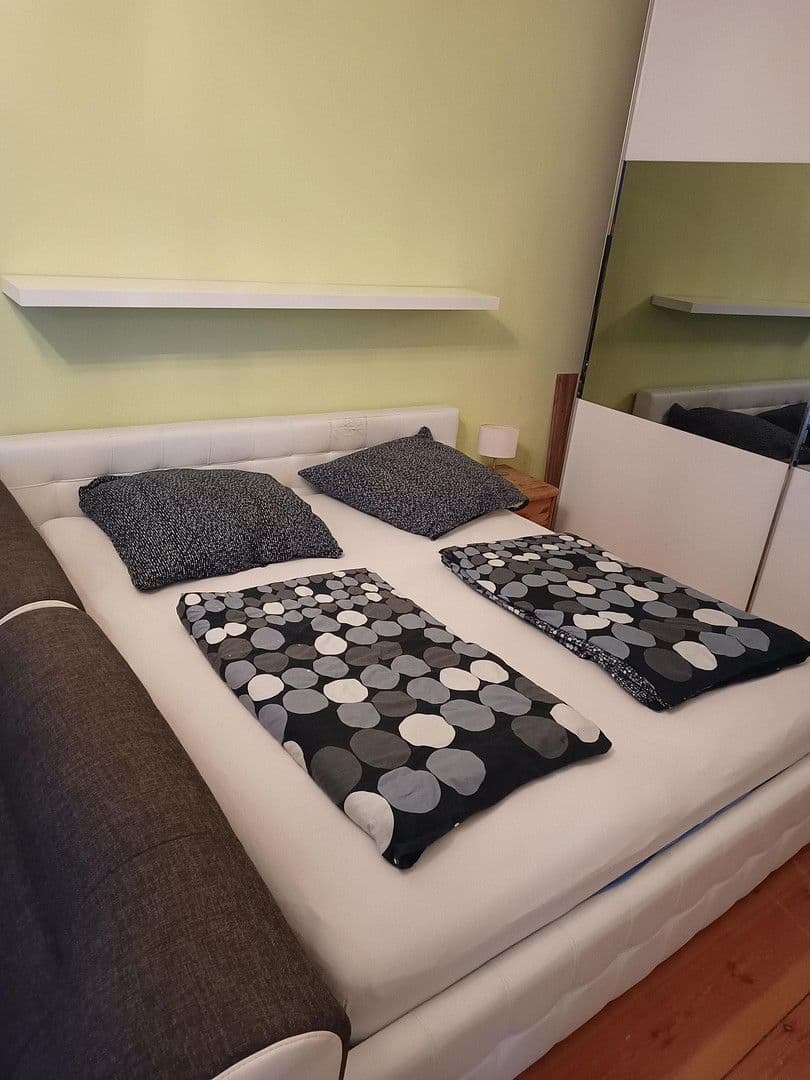 Prenájom bytu 1-izbový 50 m², Berlin, Berlín Prenájom bytu 1-izbový 50 m², Berlin, Berlín