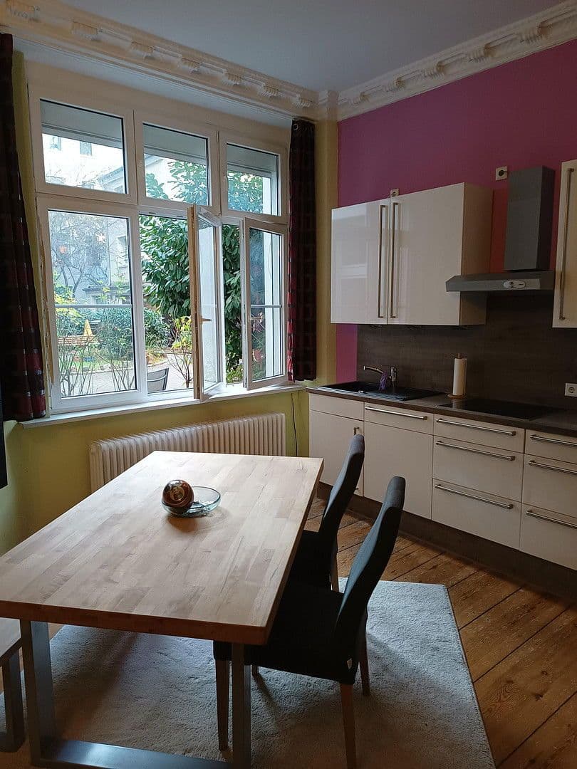 Prenájom bytu 1-izbový 50 m², Berlin, Berlín Prenájom bytu 1-izbový 50 m², Berlin, Berlín