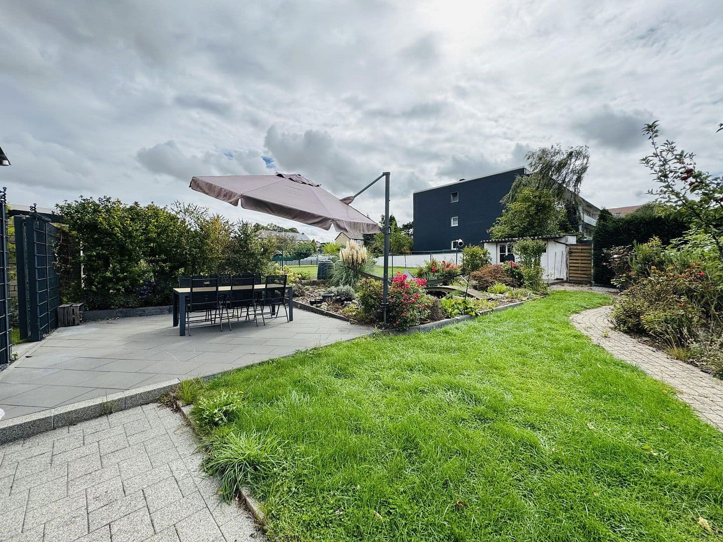 Predaj domu 182 m², pozemek 757 m², Aldenhoven, Severné Porýnie - Westfálsko Predaj domu 182 m², pozemek 757 m², Aldenhoven, Severné Porýnie - Westfálsko