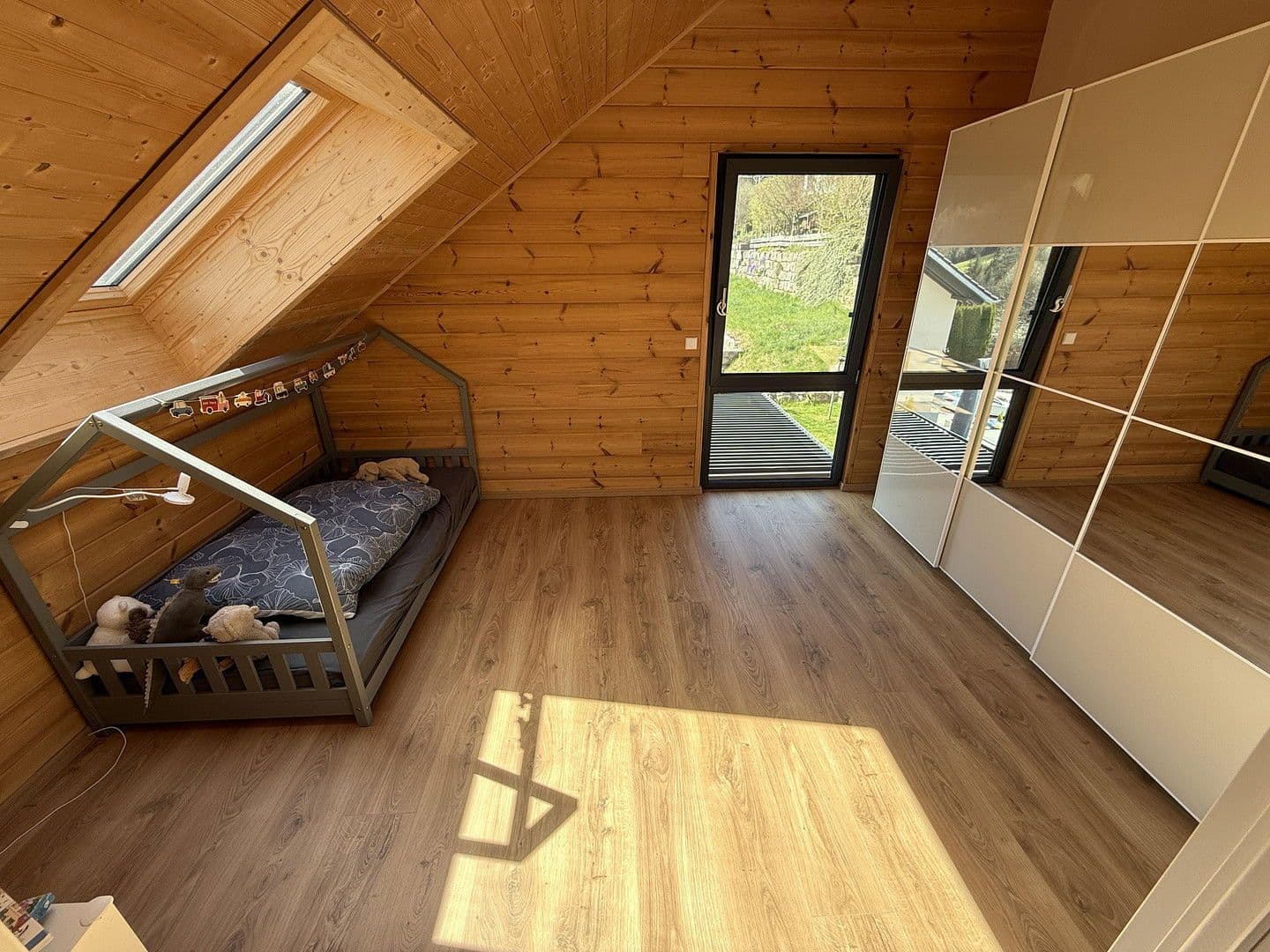 Predaj domu 167 m², pozemek 602 m², Spiegelberg, Bádensko-Wurttembersko Predaj domu 167 m², pozemek 602 m², Spiegelberg, Bádensko-Wurttembersko