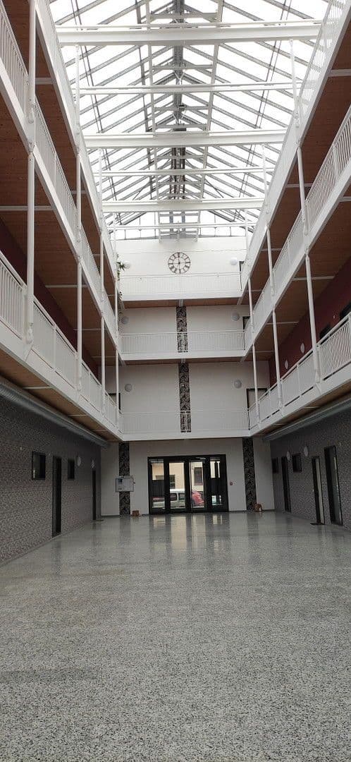 Prenájom bytu 1-izbový 46 m², Frankfurt am Main, Hesensko Prenájom bytu 1-izbový 46 m², Frankfurt am Main, Hesensko