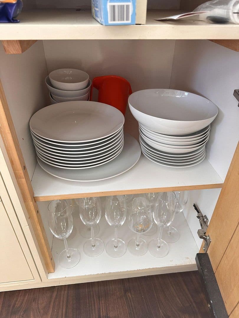 Prenájom bytu 1-izbový 40 m², Bremen, Brémy Prenájom bytu 1-izbový 40 m², Bremen, Brémy