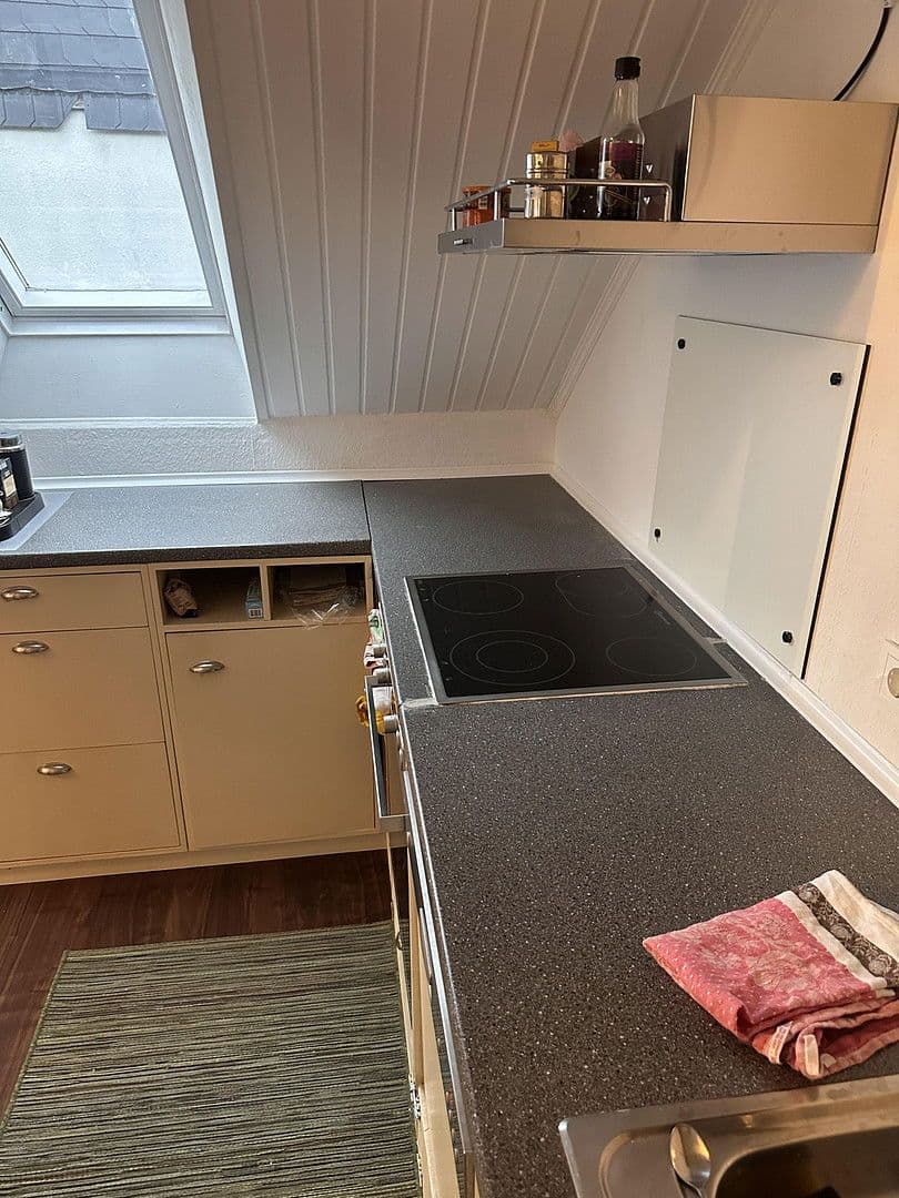 Prenájom bytu 1-izbový 40 m², Bremen, Brémy Prenájom bytu 1-izbový 40 m², Bremen, Brémy