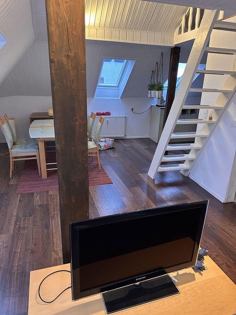 Prenájom bytu 1-izbový 40 m², Bremen, Brémy Prenájom bytu 1-izbový 40 m², Bremen, Brémy