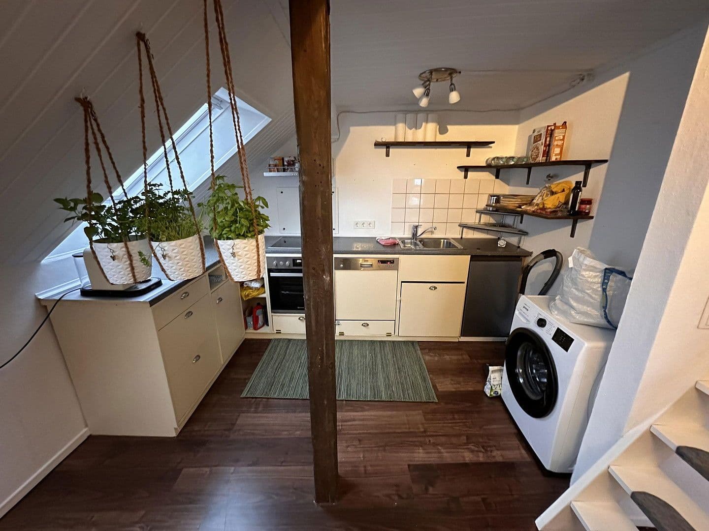 Prenájom bytu 1-izbový 40 m², Bremen, Brémy Prenájom bytu 1-izbový 40 m², Bremen, Brémy