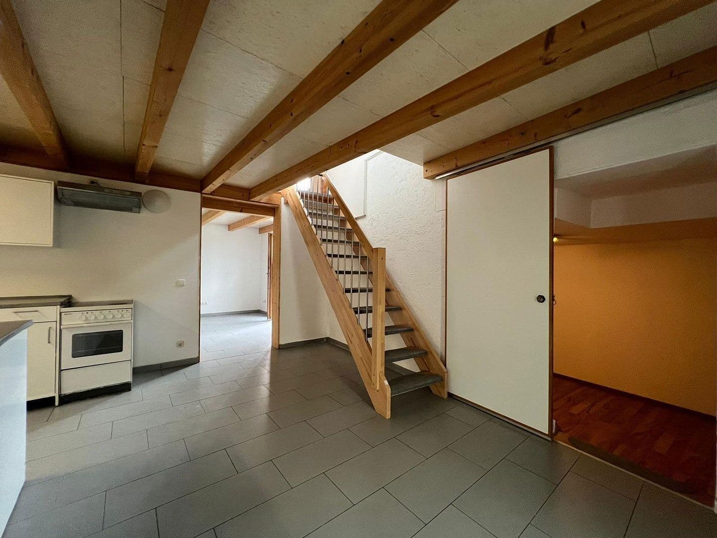 Prenájom domu 85 m², pozemek 150 m², Dingolfing, Bavorsko Prenájom domu 85 m², pozemek 150 m², Dingolfing, Bavorsko