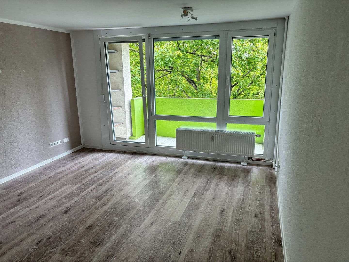 Prenájom bytu 2-izbový 57 m², Waiblingen, Bádensko-Wurttembersko Prenájom bytu 2-izbový 57 m², Waiblingen, Bádensko-Wurttembersko