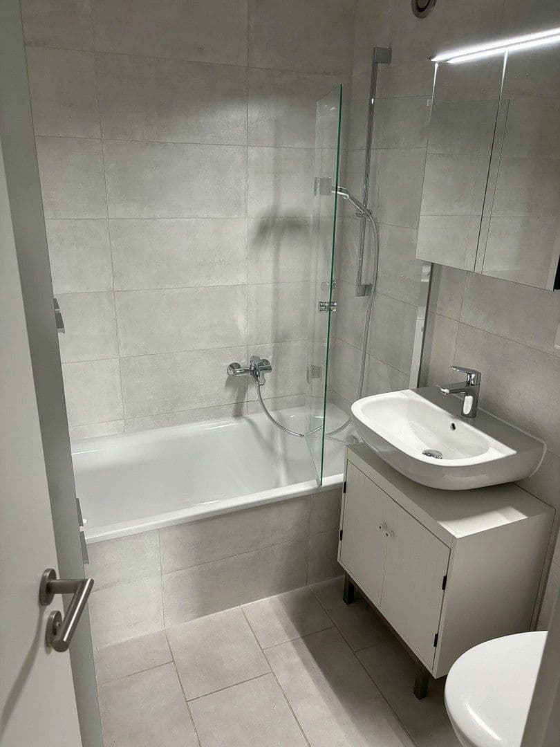 Prenájom bytu 2-izbový 57 m², Waiblingen, Bádensko-Wurttembersko Prenájom bytu 2-izbový 57 m², Waiblingen, Bádensko-Wurttembersko