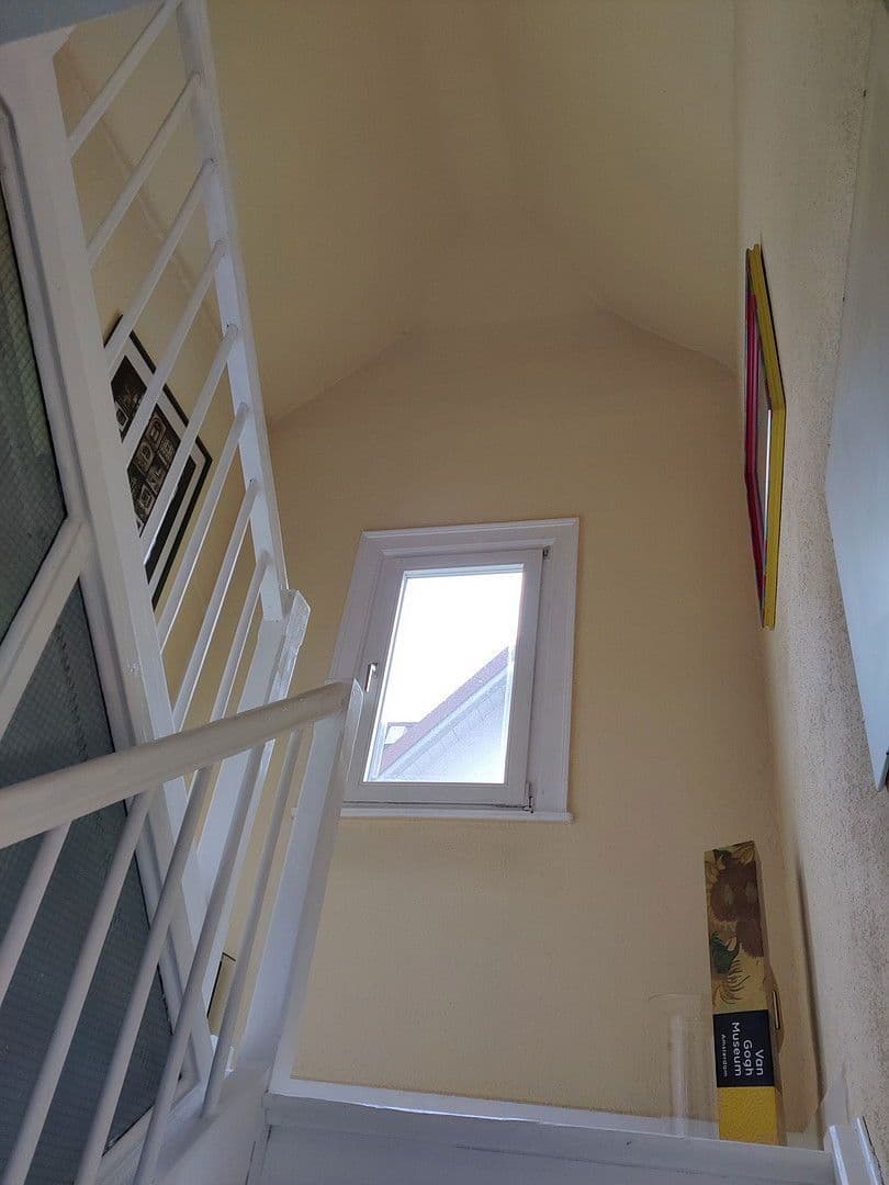 Prenájom bytu 4-izbový 160 m², Tübingen, Bádensko-Wurttembersko Prenájom bytu 4-izbový 160 m², Tübingen, Bádensko-Wurttembersko