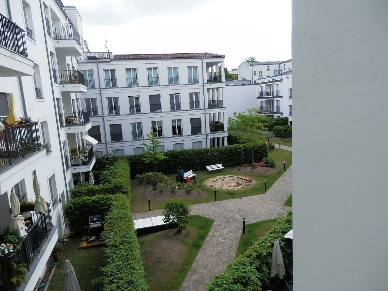 Predaj bytu 3-izbový 85 m², Berlin - Weissensee, Berlín Predaj bytu 3-izbový 85 m², Berlin - Weissensee, Berlín