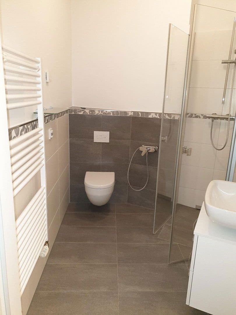 Predaj bytu 3-izbový 85 m², Berlin - Weissensee, Berlín Predaj bytu 3-izbový 85 m², Berlin - Weissensee, Berlín