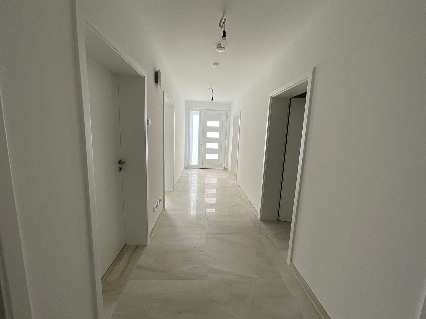 Prenájom bytu 3-izbový 85 m², Biedenkopf, Hesensko Prenájom bytu 3-izbový 85 m², Biedenkopf, Hesensko