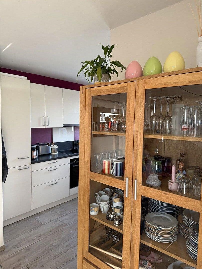 Prenájom bytu 5-izbový 135 m², Am Siefen 54, Solingen, Severné Porýnie - Westfálsko Prenájom bytu 5-izbový 135 m², Am Siefen 54, Solingen, Severné Porýnie - Westfálsko