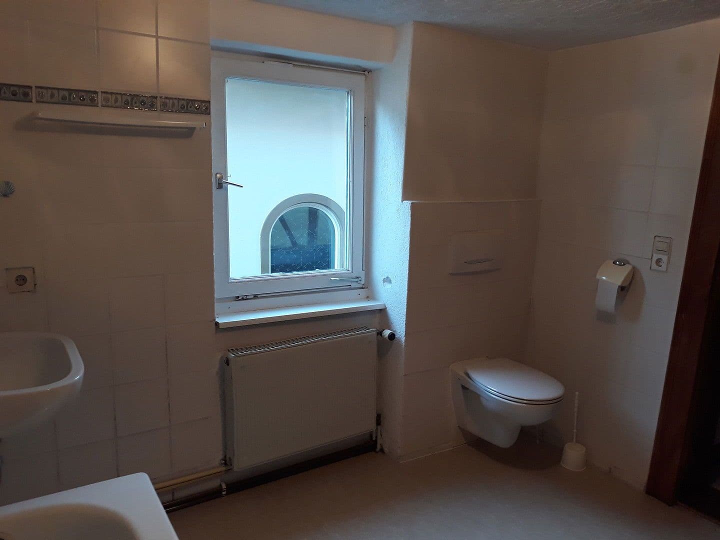 Prenájom bytu 5-izbový 105 m², Hechingen, Bádensko-Wurttembersko Prenájom bytu 5-izbový 105 m², Hechingen, Bádensko-Wurttembersko