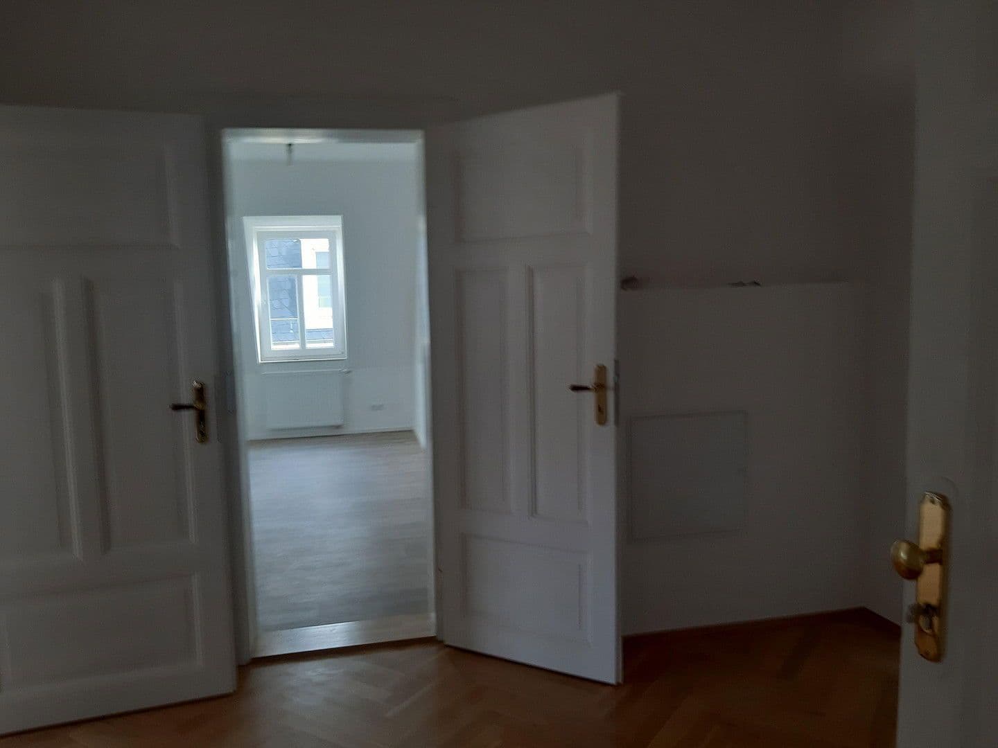 Prenájom bytu 4-izbový 104 m², Rabenauer Strasse 8, Dresden, Sasko Prenájom bytu 4-izbový 104 m², Rabenauer Strasse 8, Dresden, Sasko