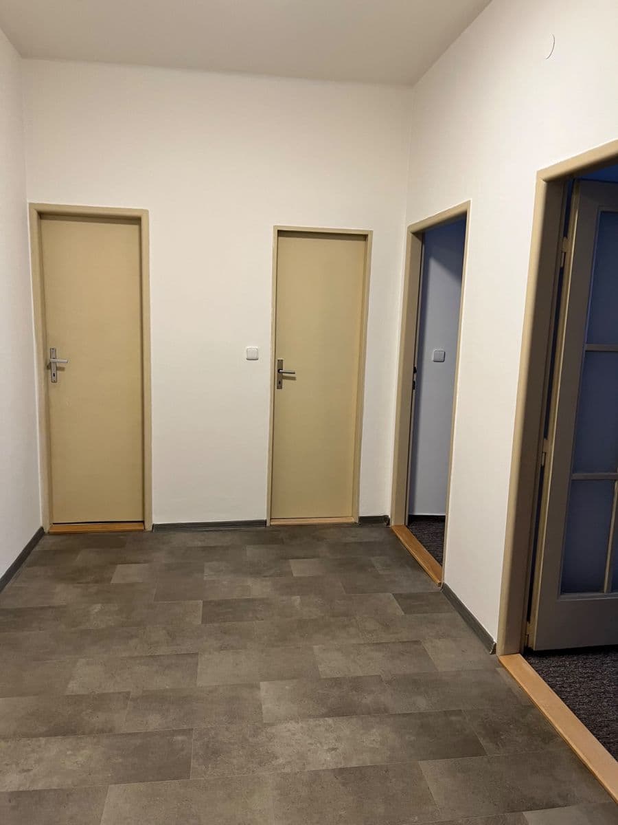 Prenájom bytu 2-izbový 68 m², Puškinovo náměstí, Praha, Praha Prenájom bytu 2-izbový 68 m², Puškinovo náměstí, Praha, Praha