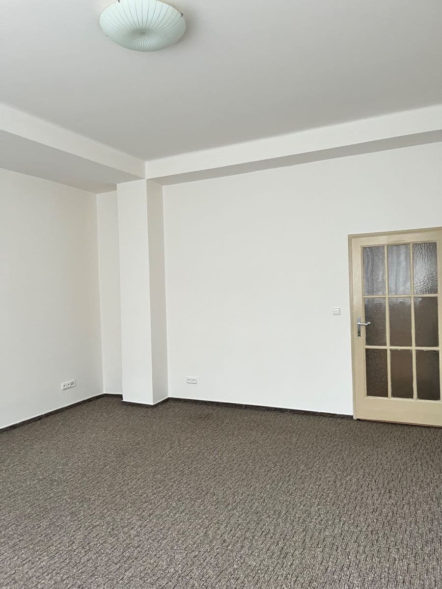 Prenájom bytu 2-izbový 68 m², Puškinovo náměstí, Praha, Praha Prenájom bytu 2-izbový 68 m², Puškinovo náměstí, Praha, Praha