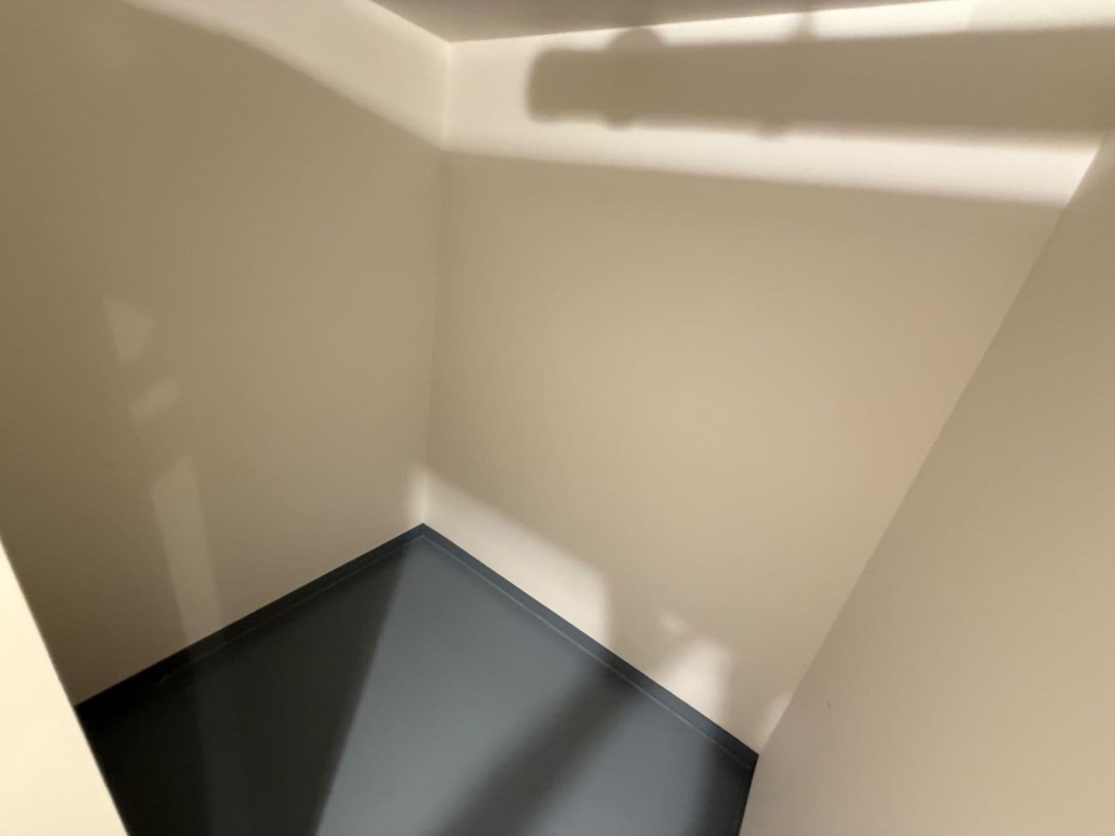 Prenájom nebytového priestoru 4 m², Malešická, Praha, Praha Prenájom nebytového priestoru 4 m², Malešická, Praha, Praha